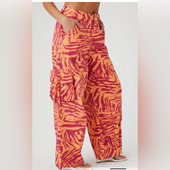 Twill Zebra Print Cargo Pants - Picture 2 of 6